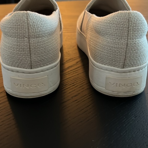 Vince Warren slip on sneakers size 8.5 - Picture 3 of 5